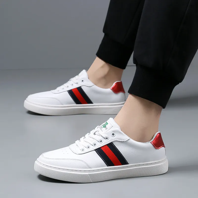 Bull Charm Durable Breathable Low-Top Skateboard Shoes Men's-1