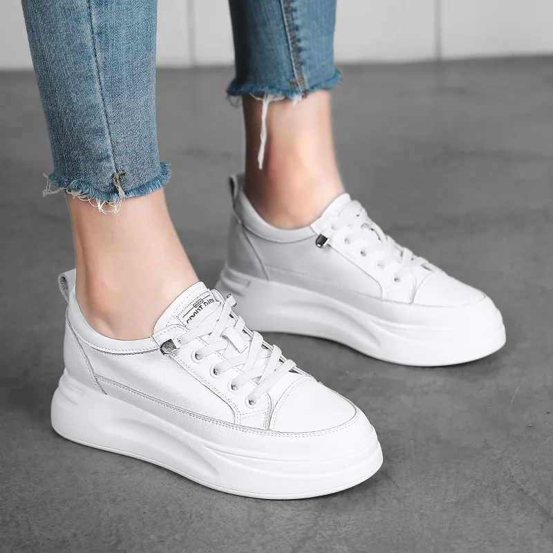 Bull Charm Abrasion Resistant Low Top Skateboard Shoes Women's-10
