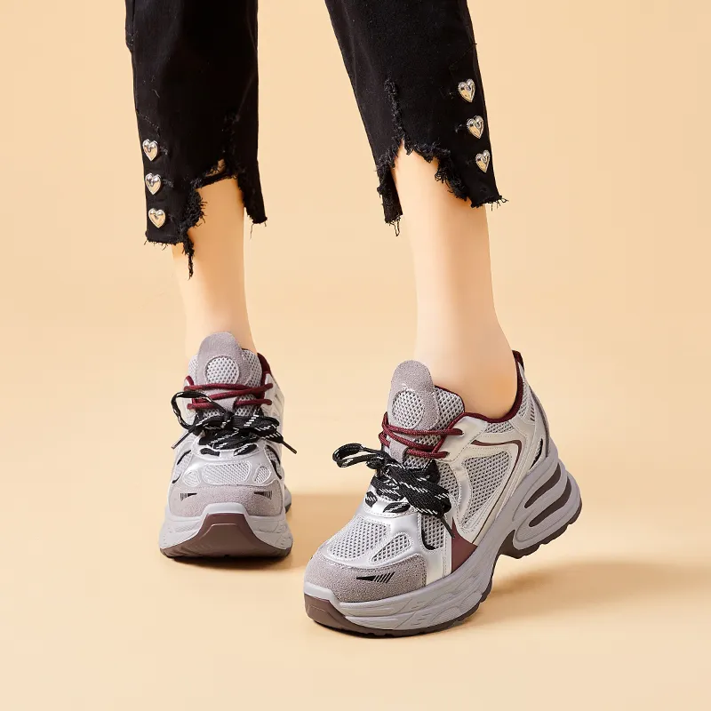 Bull Charm Abrasion Resistant Low Top Chunky Sneakers Women's-4