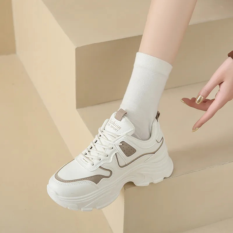Bull Charm Low-Top Chunky Sneakers Women's-8