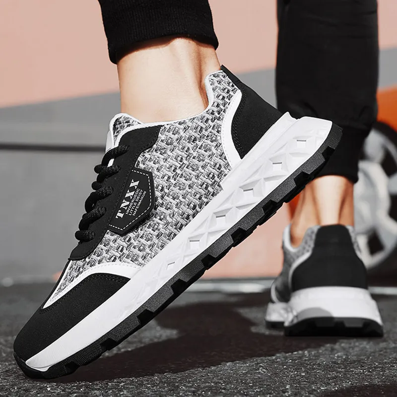 Bull Charm Slip Resistant Low Top Casual Shoes Men's-4