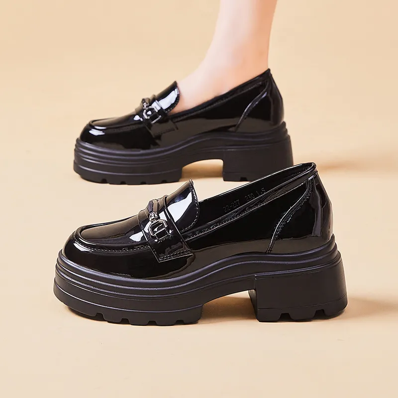 Bull Charm Loafers 6.5cm Women's Black-5