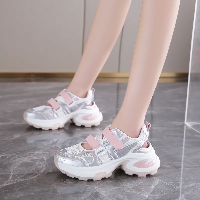 Bull Charm Abrasion Resistant Low Top Casual Shoes Women's-1