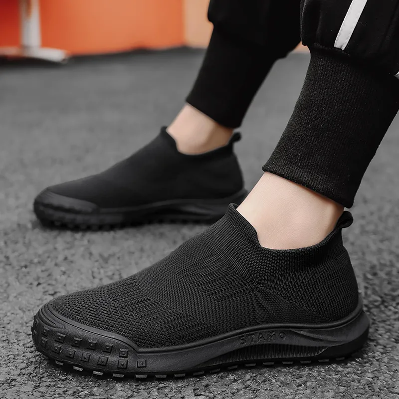Bull Charm Shock Absorbers With Slip Resistant Features Mid Top Casual Shoes Men's-1