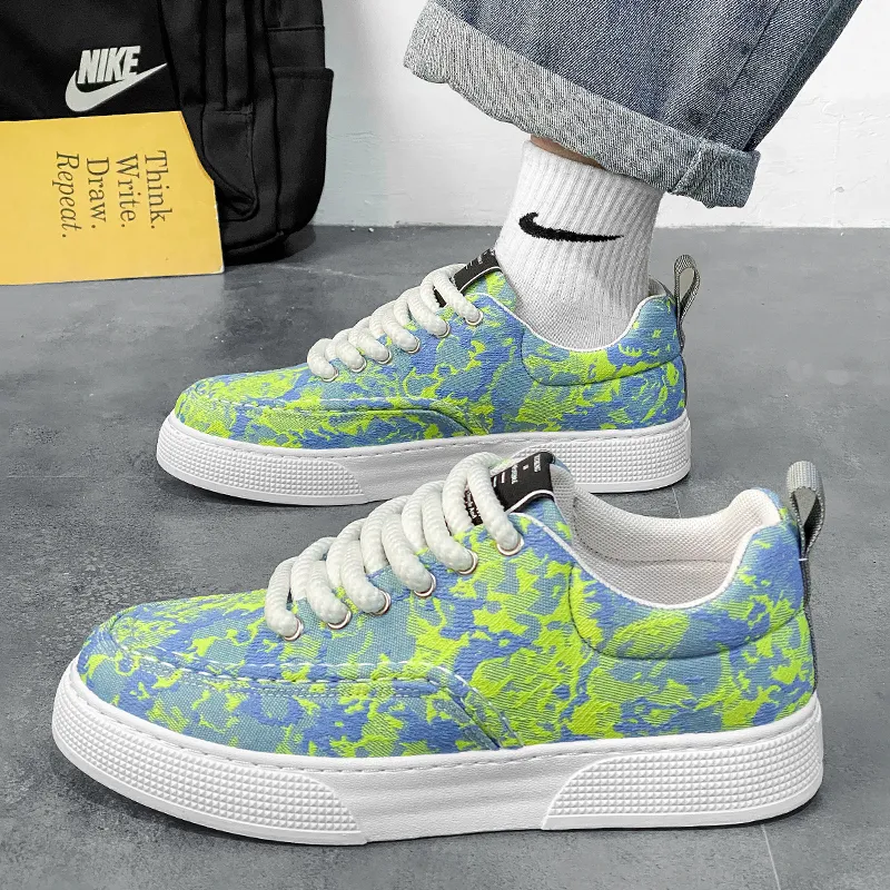 Bull Charm Low-Top Skateboard Shoes Men's-7
