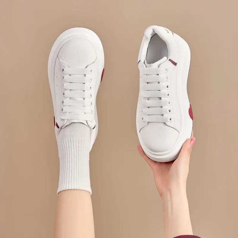 Bull Charm Low-Top Skateboard Shoes Women's-10