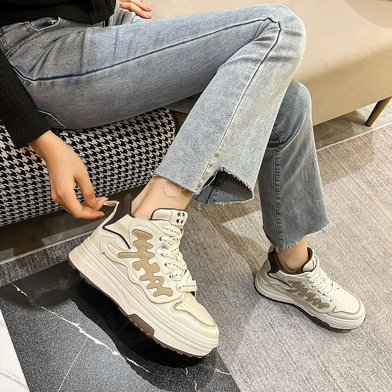 Bull Charm Mid-Top Skateboard Shoes Women's-15