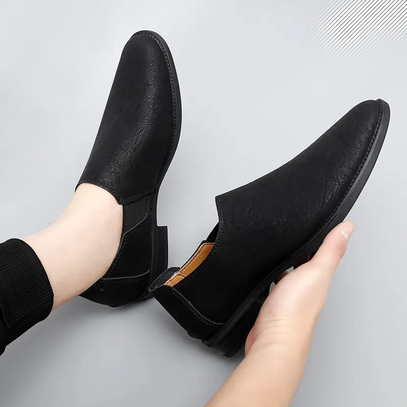 Bull charm Loafers Men-14
