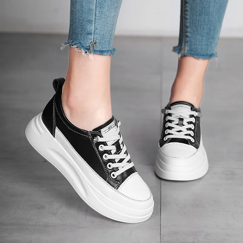 Bull Charm Abrasion Resistant Low Top Skateboard Shoes Women's-3