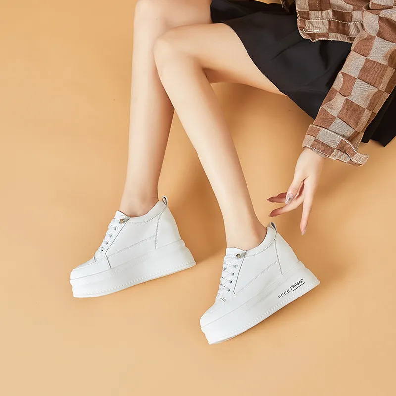Bull Charm Low-Top Skateboard Shoes Women's-9