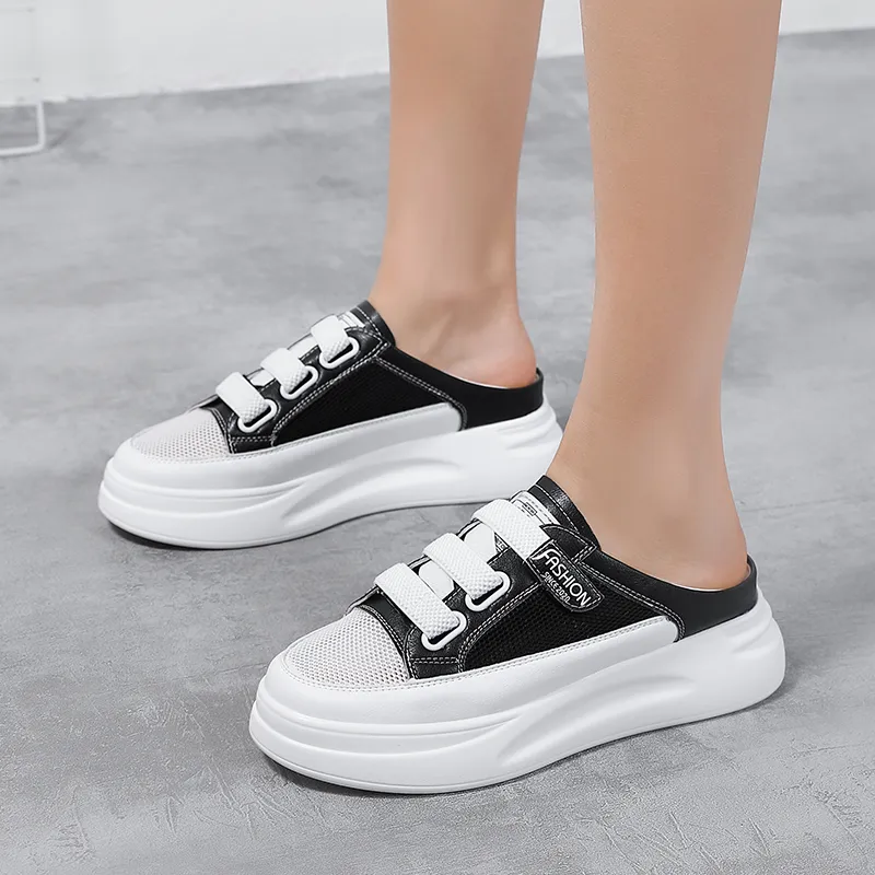Bull Charm Slip Resistant Wrap toe Slippers Women's-9