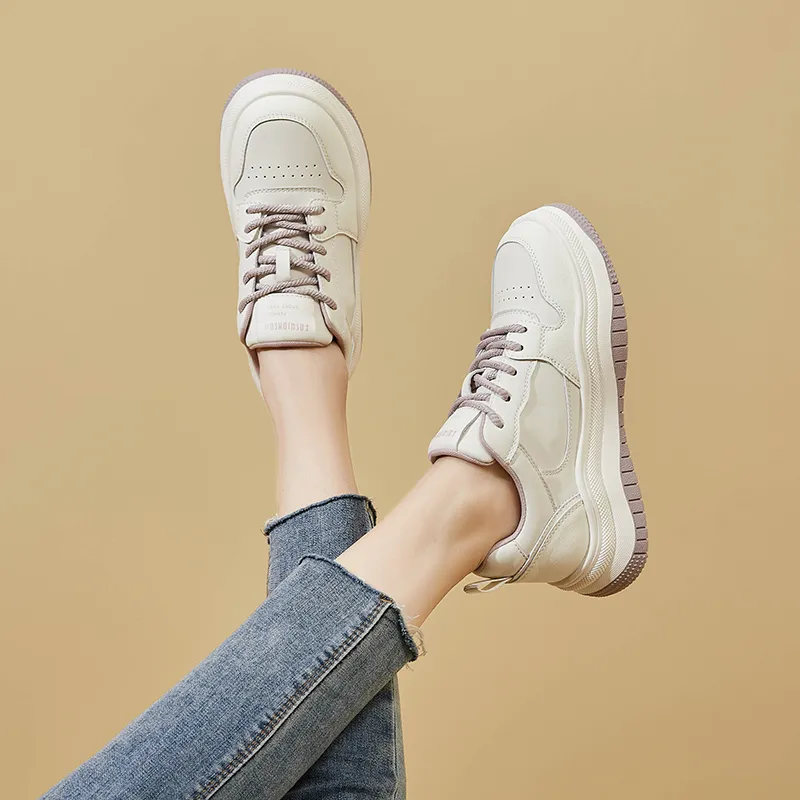 Bull Charm Abrasion Resistant Low Top Skateboard Shoes Women's-8