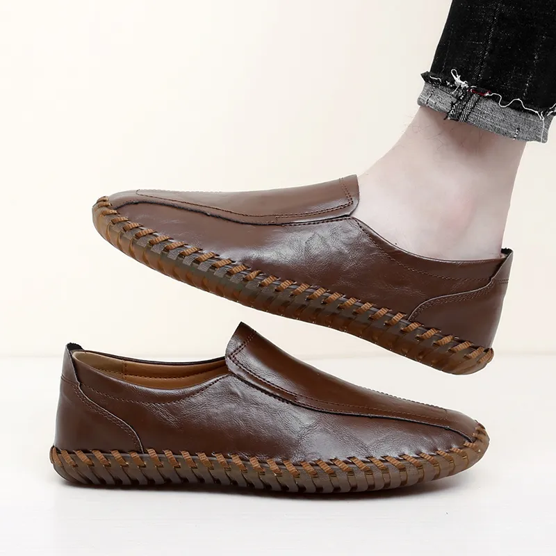 Bull charm Gommino Loafers Men Black/White/Brown-15
