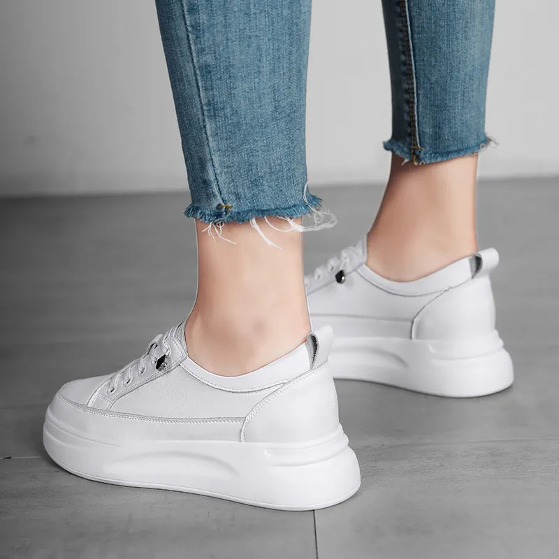 Bull Charm Abrasion Resistant Low Top Skateboard Shoes Women's-8