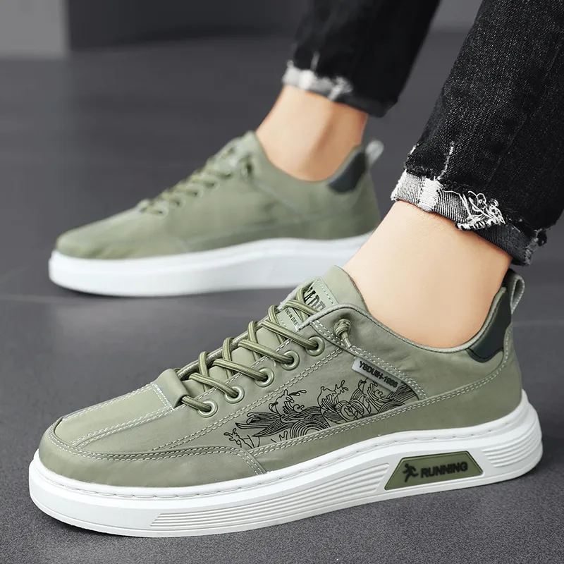Bull Charm Low-Top Skateboard Shoes Men's-17