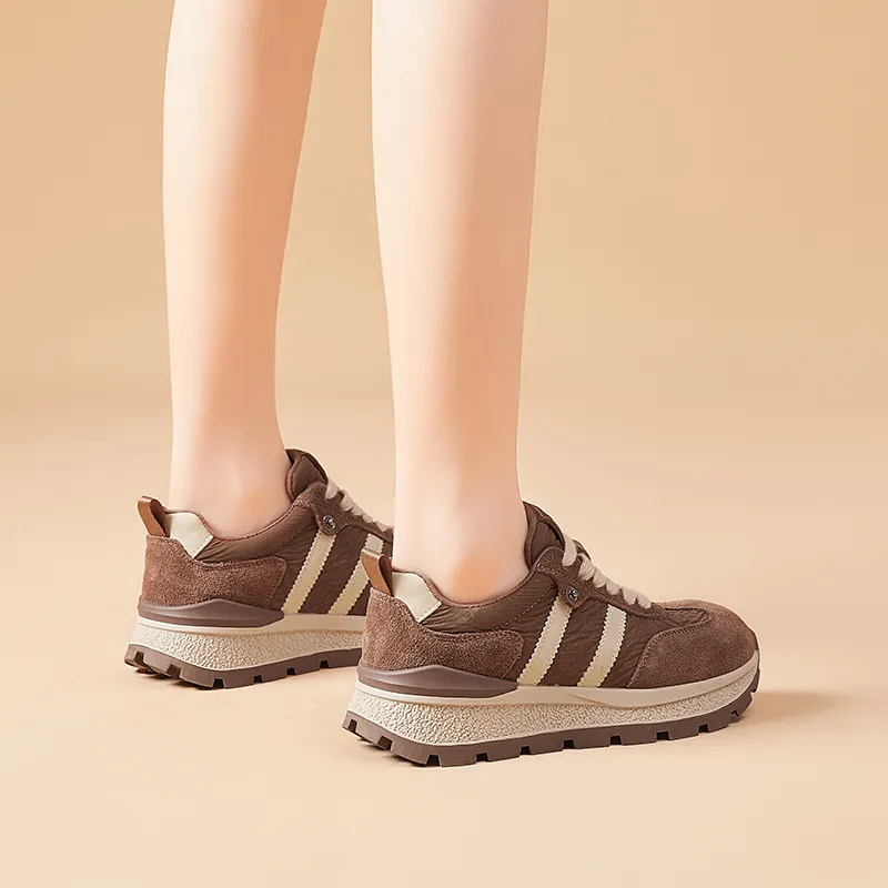 Bull Charm Low-Top Casual Shoes Women's-10