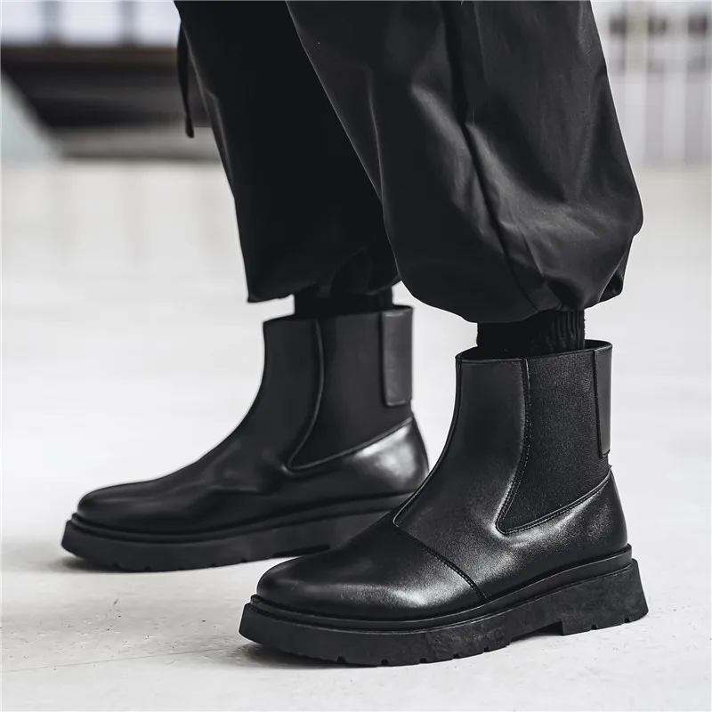 Bull Charm Chelsea Boots Men's Black-1