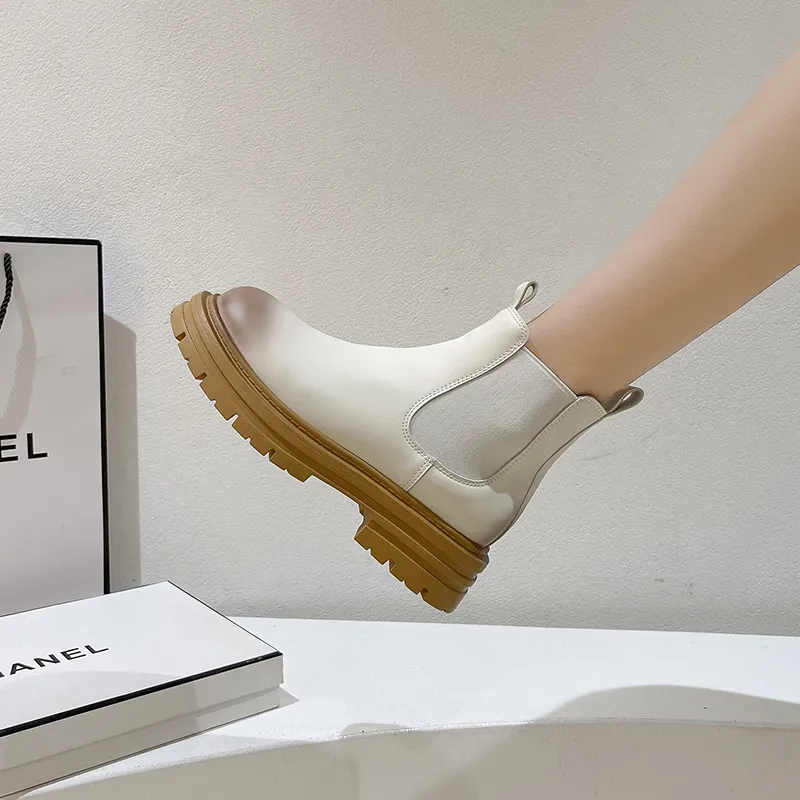 Bull Charm Short Chelsea Boots Women's-5
