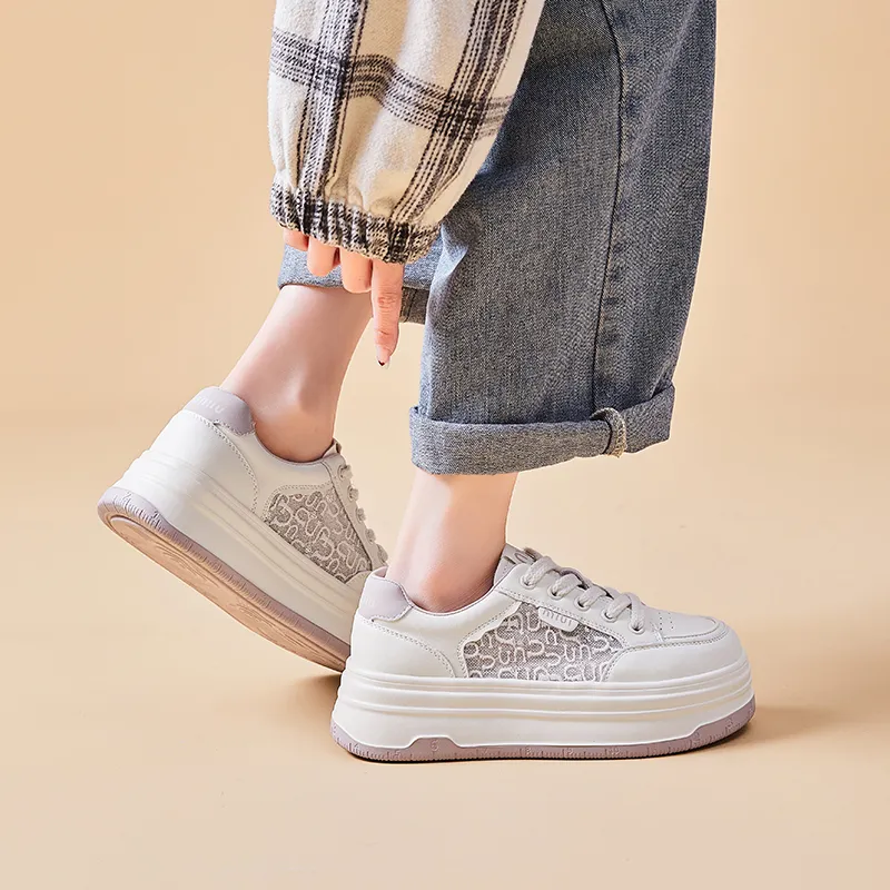 Bull Charm Low Top Skateboard Shoes Women's-8