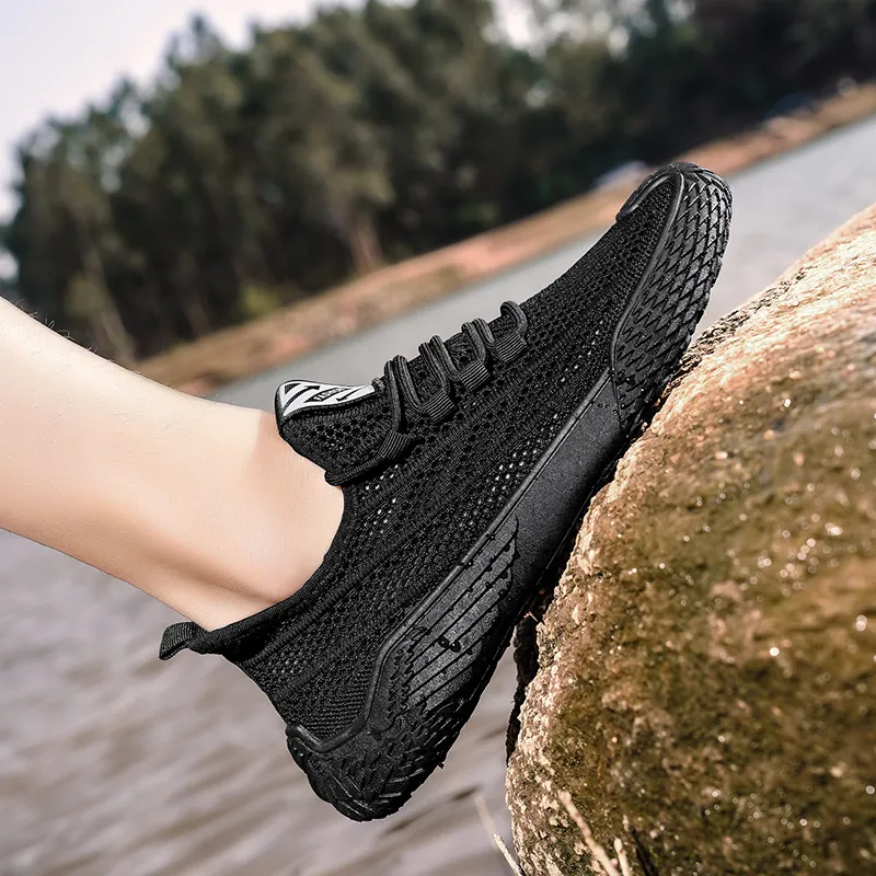 Bull Charm Durable Breathable Low-Top Casual Shoes Men's-1