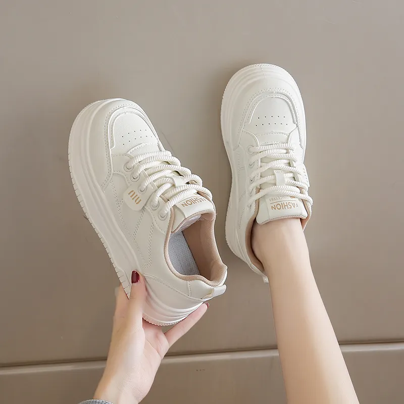 Bull Charm Low Top Skateboard Shoes Women's-8