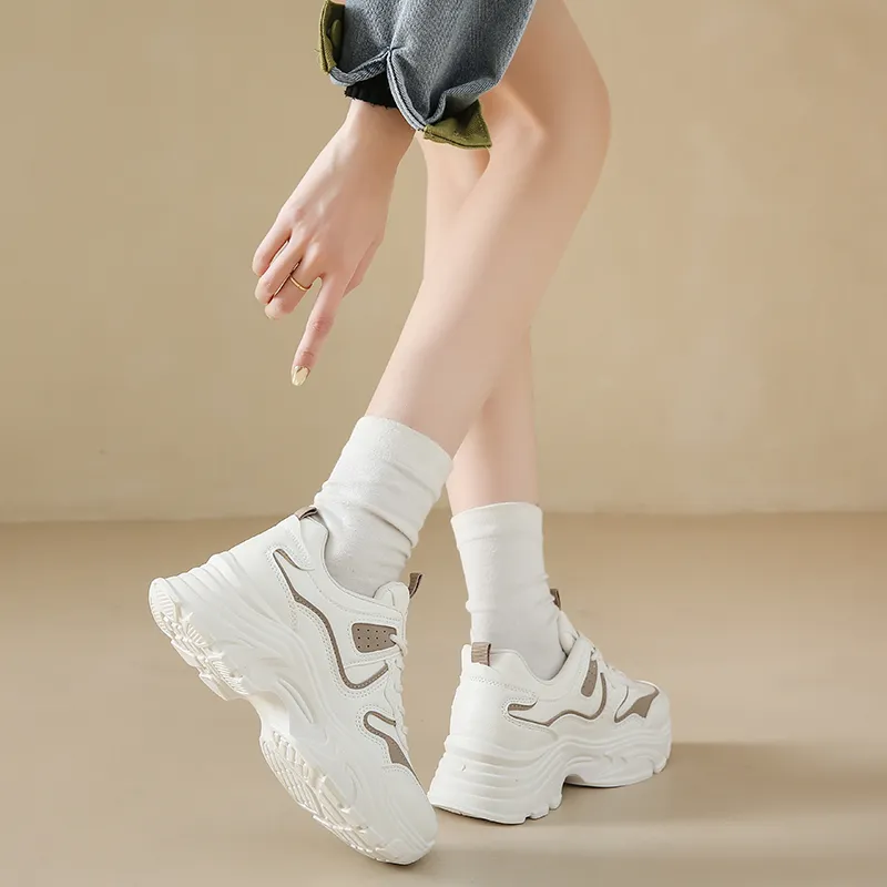 Bull Charm Low-Top Chunky Sneakers Women's-9
