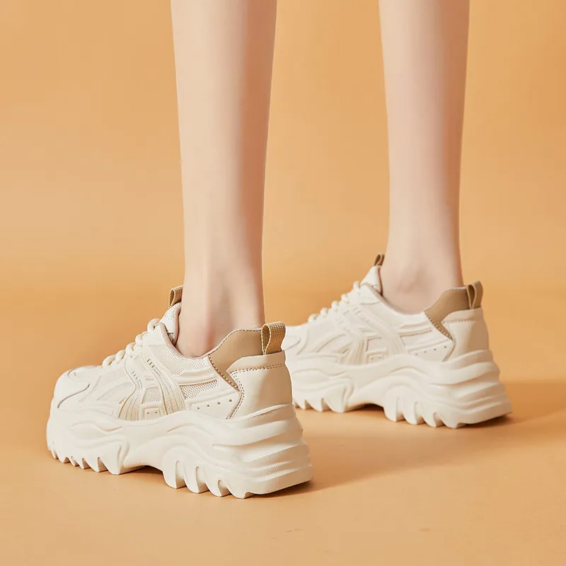 Bull Charm Low-Top Chunky Sneakers Women's-10
