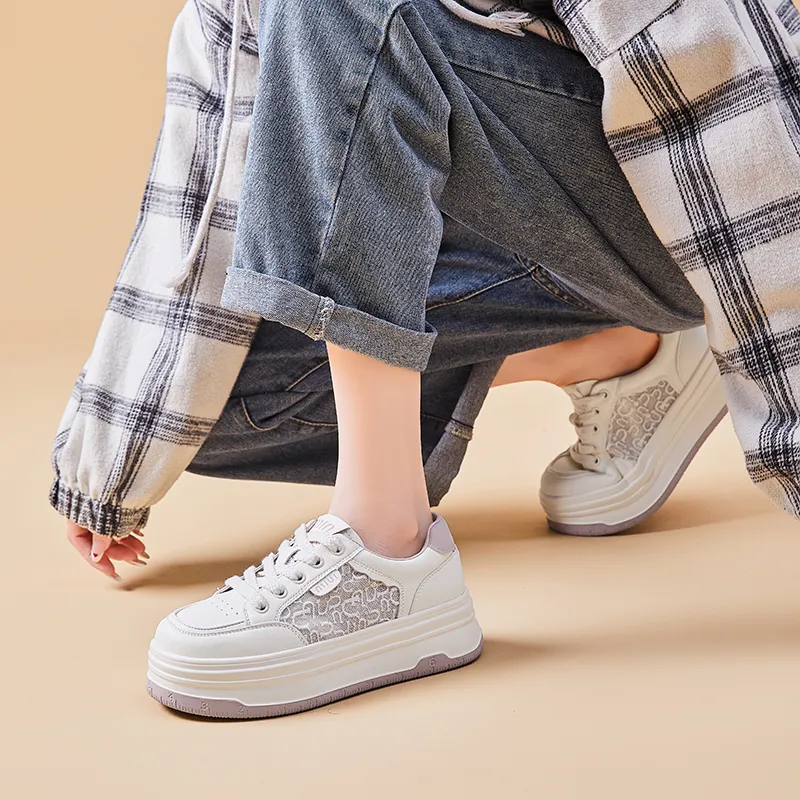 Bull Charm Low Top Skateboard Shoes Women's-10