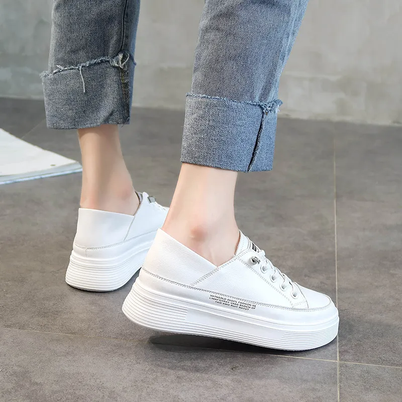 Bull Charm Canvas Shoes Women's White-2