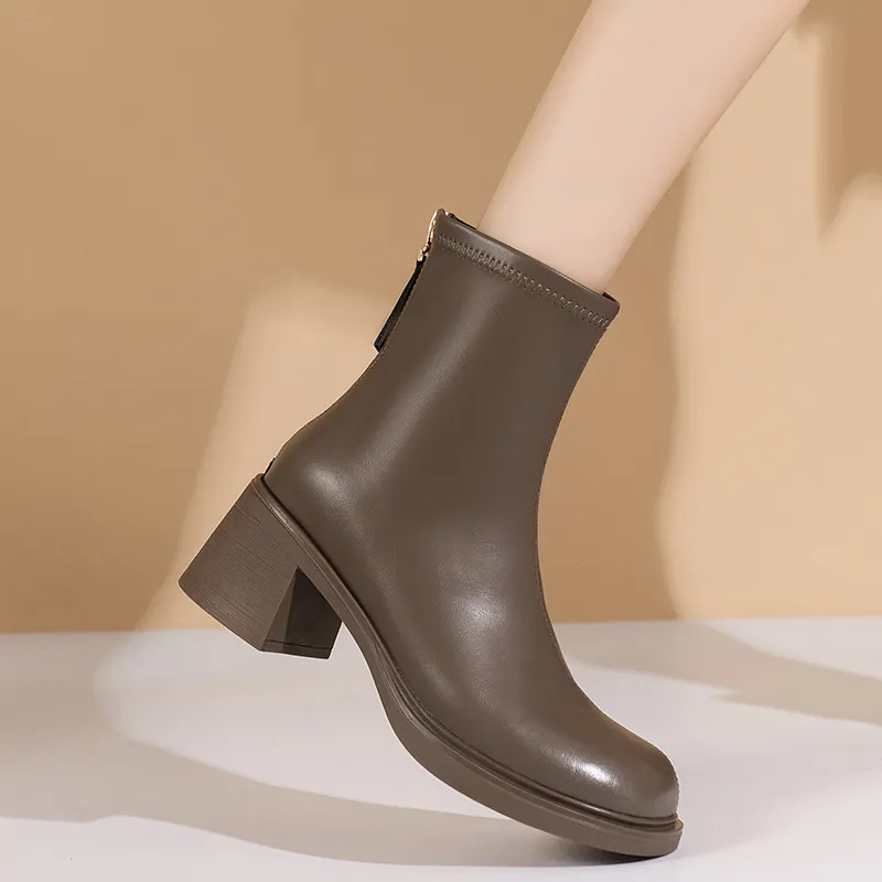 Bull Charm Short Chelsea Boots Women's-6