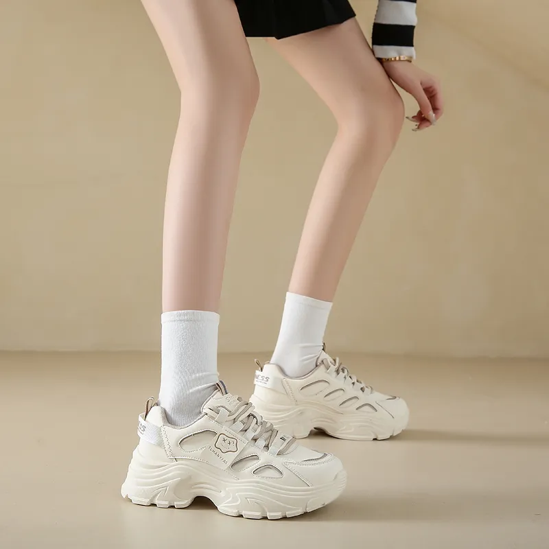 Bull Charm Low-Top Chunky Sneakers Women's-9