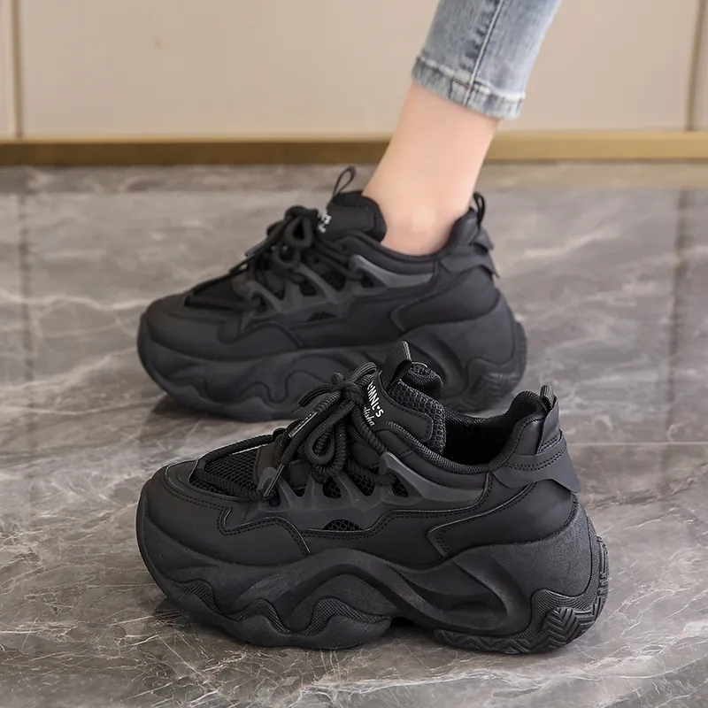 Bull Charm Durable Breathable Low-Top Chunky Sneakers Women's-1