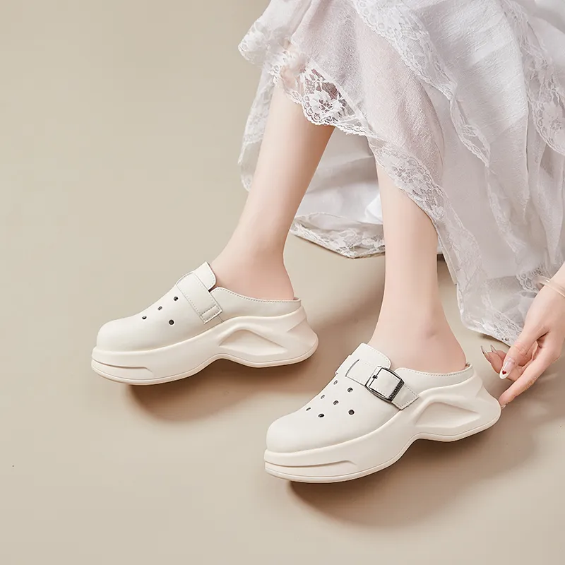 Bull Charm Wrap toe Slippers Women's-8