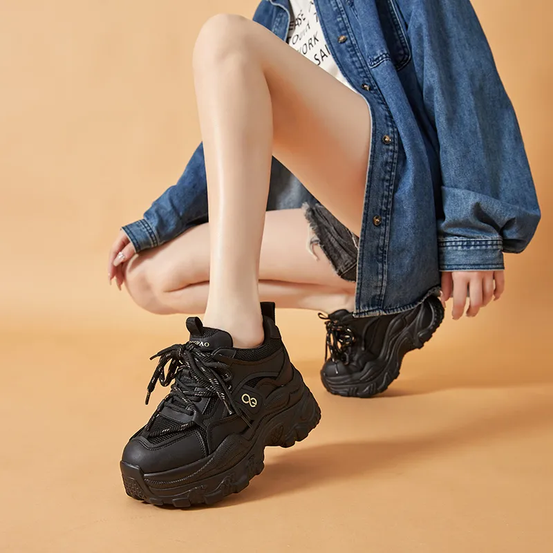 Bull Charm Abrasion Resistant Low Top Chunky Sneakers Women's-2