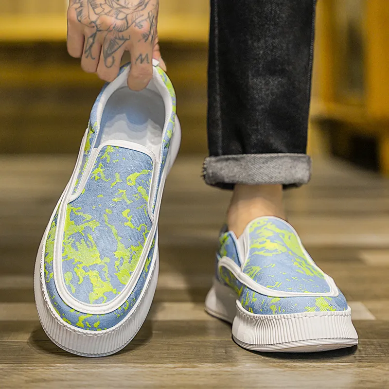 Bull Charm Low-Top Canvas Shoes Men's-4