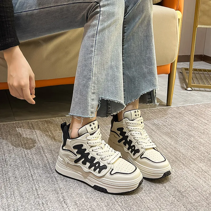 Bull Charm Mid-Top Skateboard Shoes Women's-8
