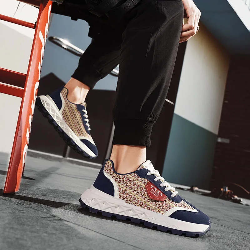 Bull Charm Slip Resistant Low Top Casual Shoes Men's-10