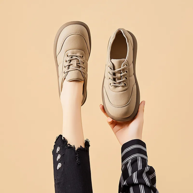Bull Charm Low-Top Casual Shoes Women's-1