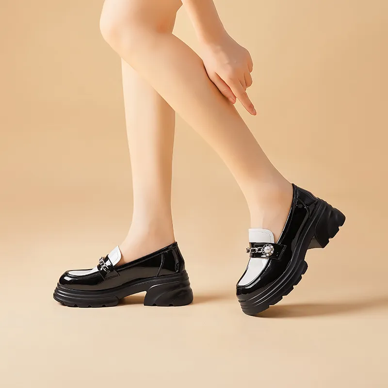 Bull charm Loafers Women's Black/White-9
