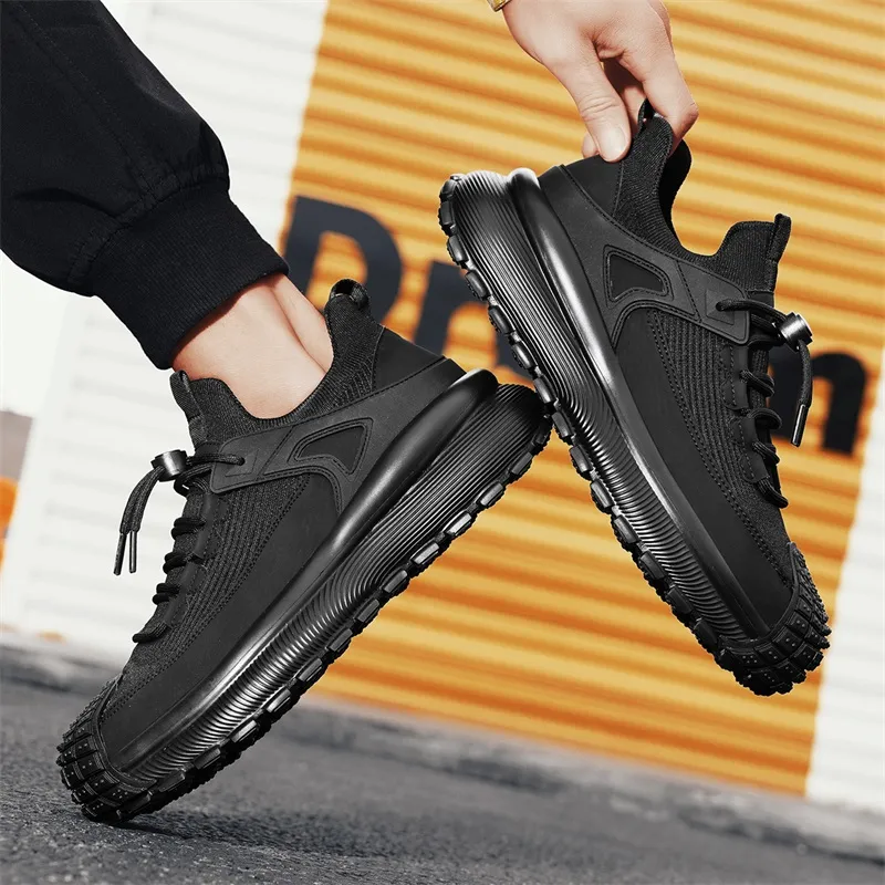 Bull Charm Low Top Casual Shoes Men's Black-1