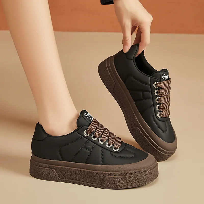 Bull Charm Low Top Skateboard Shoes Women's-5