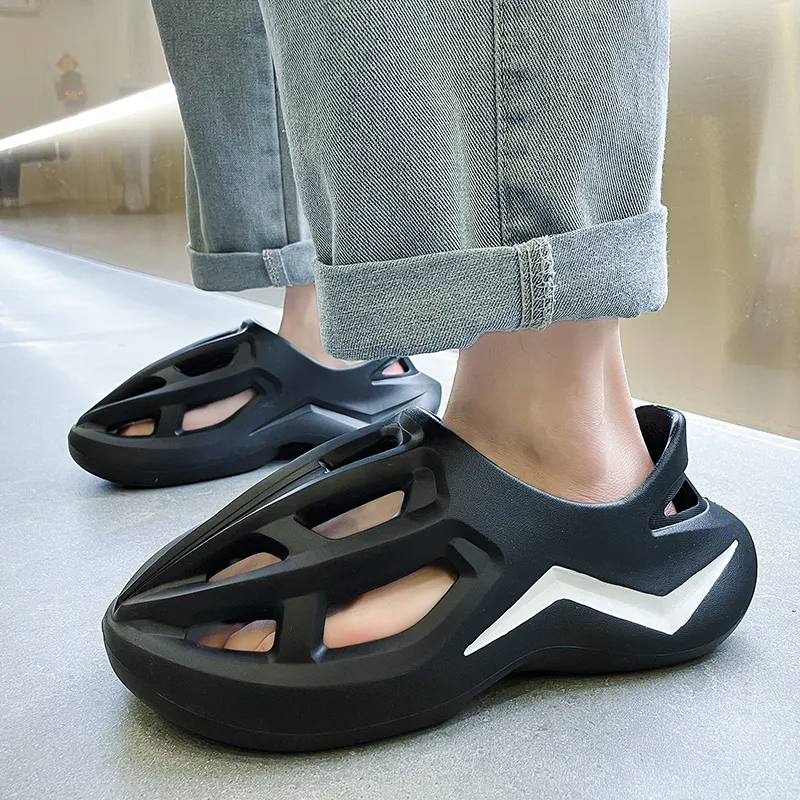 Bull charm Clogs Unisex-10
