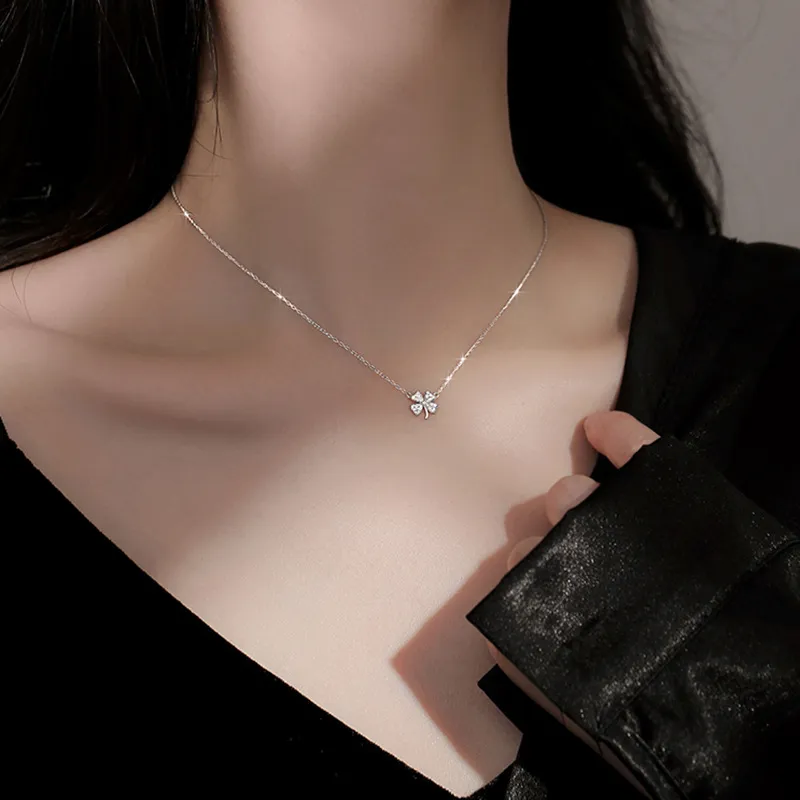 CHUVORA Luxury Style Versatile Necklace Advanced Lightweight Minimalist Lucky Leaf Collarbone Chain Women's-8