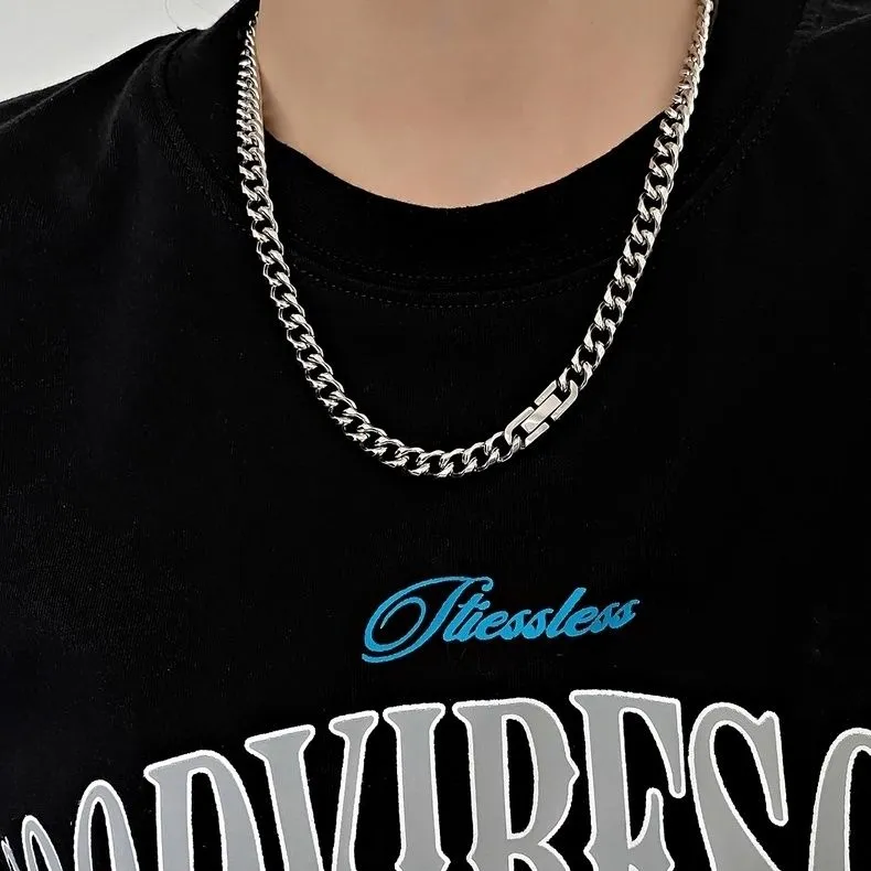 CHUVORA Necklaces Men-2