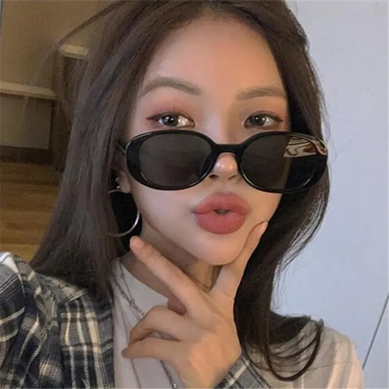Anxious PC Oval Sunglasses Unisex-4