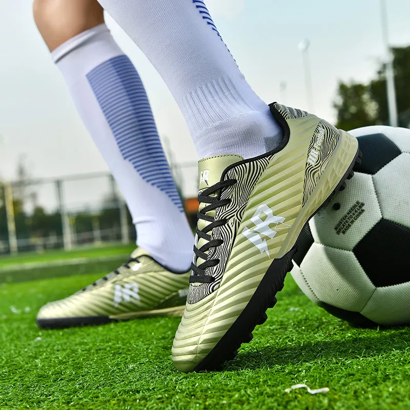 VAKY Soccer Shoes Unisex Low Top-37