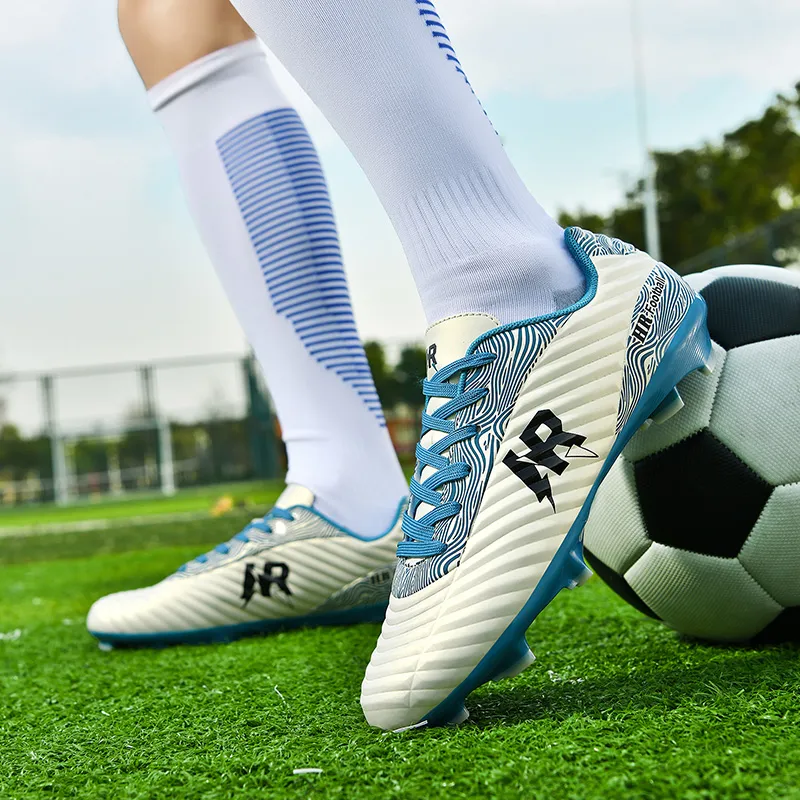 VAKY Soccer Shoes Unisex Low Top-2