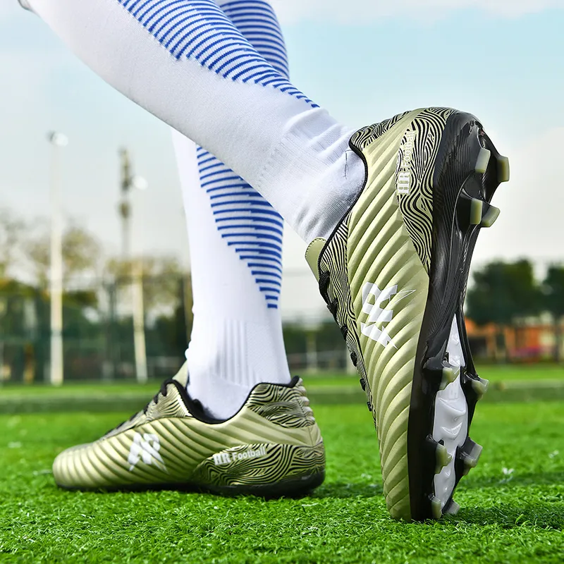 VAKY Soccer Shoes Unisex Low Top-34