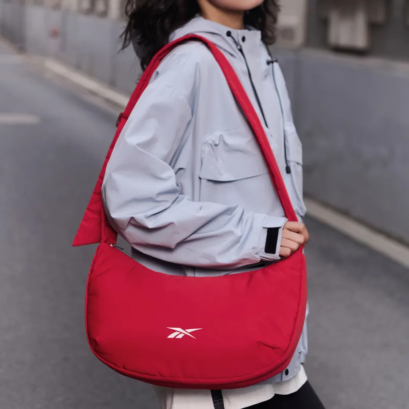 Reebok Fabric Crescent Bag Crossbody Bag Unisex Red/Black-6