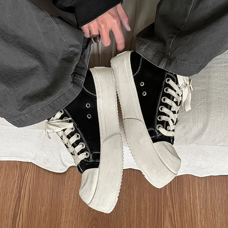 MILLIE'S Low Top Canvas Shoes Unisex-1